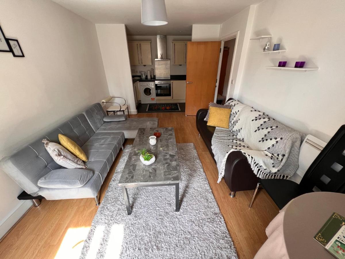Stratford Bow London Apartment ภายนอก รูปภาพ