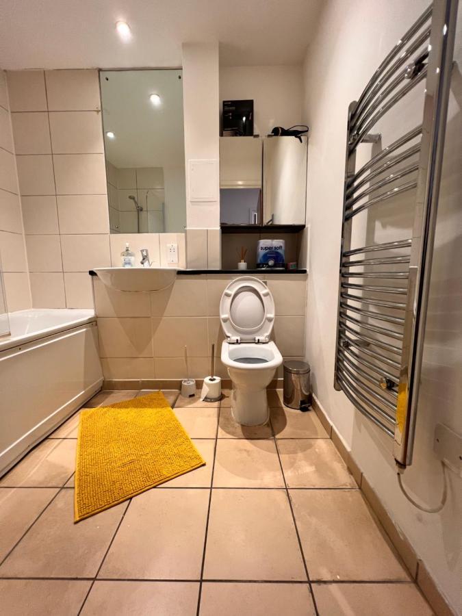 Stratford Bow London Apartment ภายนอก รูปภาพ